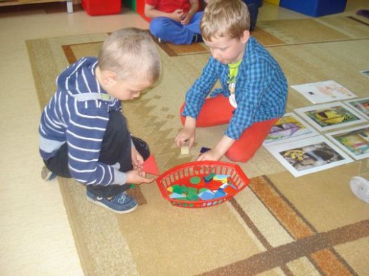 Grafika #35: Dzieci z całego świata