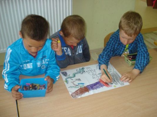 Grafika #32: Dzieci z całego świata