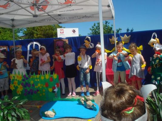 Grafika #56: Moje podwórko