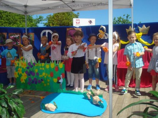 Grafika #51: Moje podwórko