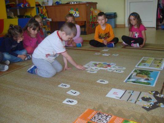 Grafika #24: Moje podwórko