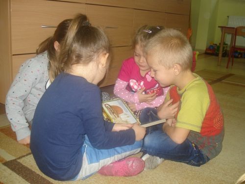 Grafika #2: Tutaj rosły paprocie