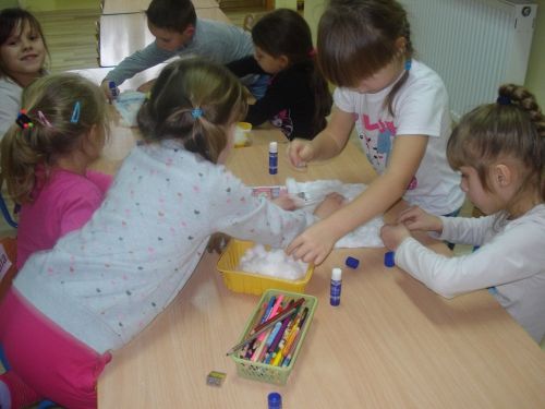 Grafika #107: Zabawy na śniegu