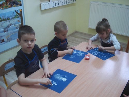 Grafika #8: Zabawy na śniegu