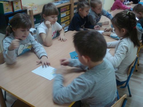 Grafika #88: Zabawy na śniegu