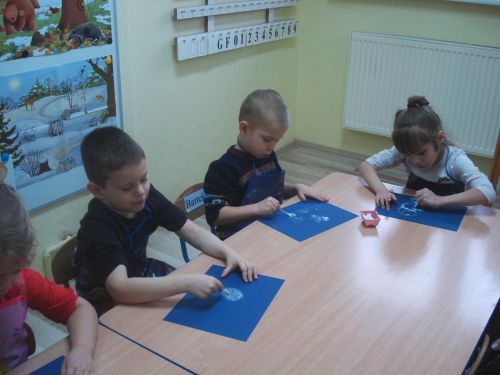 Grafika #3: Zabawy na śniegu