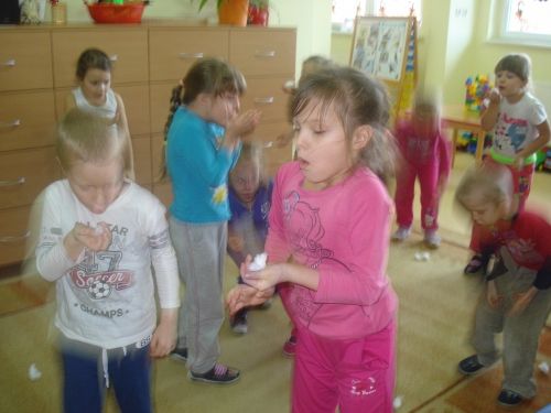 Grafika #19: Zabawy na śniegu