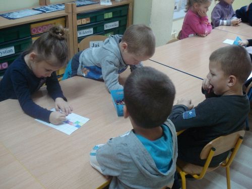 Grafika #90: Zabawy na śniegu