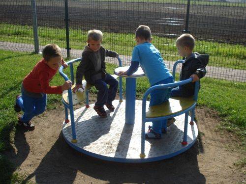 Grafika #22: Co robią zwierzęta jesienią?