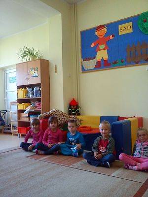 Grafika #1: Jesień w sadzie