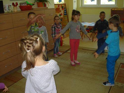 Grafika #23: Jesień w sadzie