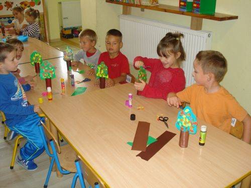 Grafika #6: Jesień w sadzie