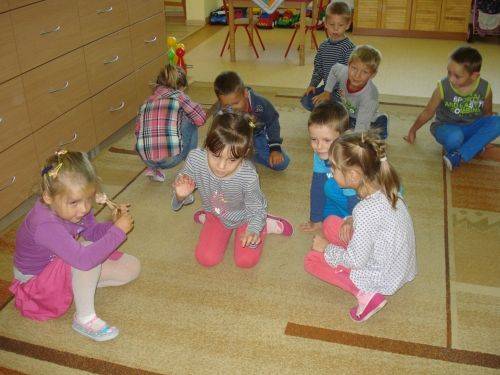 Grafika #24: Jesień w sadzie