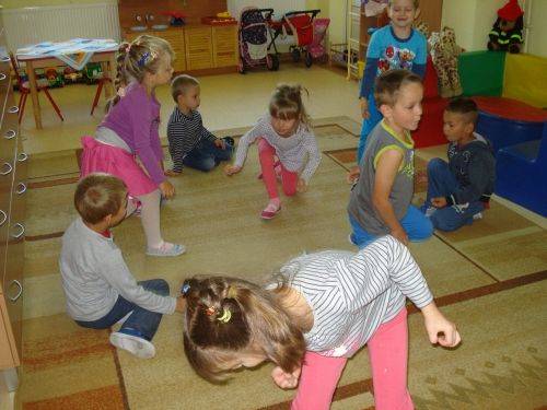 Grafika #22: Jesień w sadzie