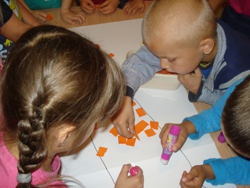 Grafika #24: Jesień na działce