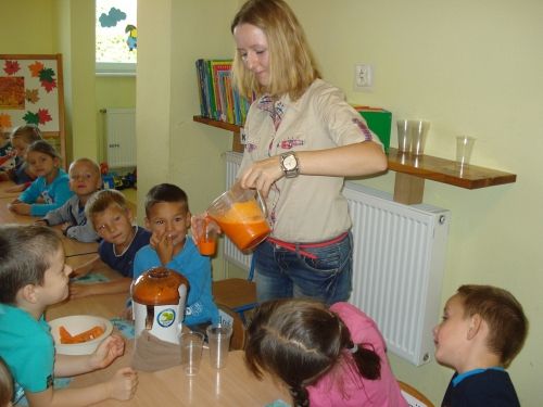 Grafika #28: Jesień na działce