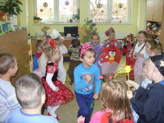 Grafika #4: Dzień Postaci z Bajek