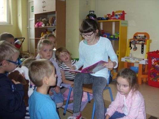 Grafika #4: CAŁA POLSKA CZYTA DZIECIOM