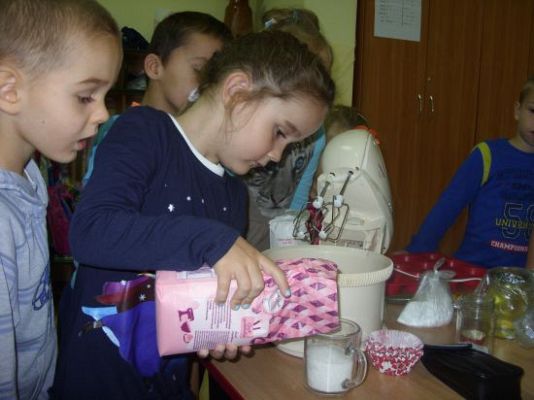 Grafika #1: Pieczemy babeczki