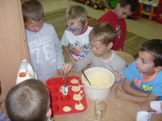 Grafika #7: Pieczemy babeczki