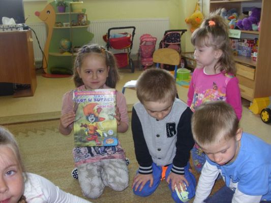 Grafika #1: Dzień Książki