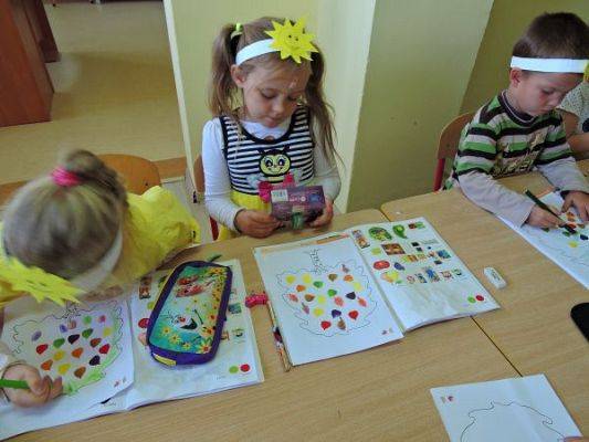 Grafika #3: ŻEGNAMY LATO – WITAMY JESIEŃ