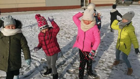 Grafika #4: Zimowe zabawy