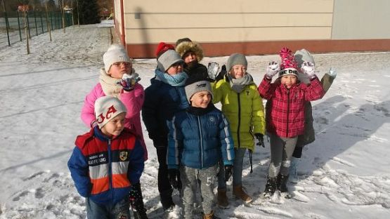 Grafika #0: Zimowe zabawy