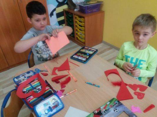 Grafika #2: Walentynkowe witraże