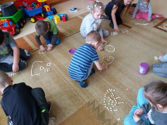 Grafika #2: Lekcja szacunku z magicznymi fasolkami