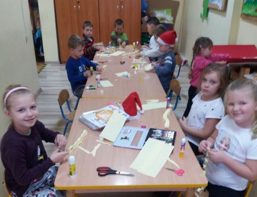 Grafika #1: "Gorączka przedświąteczna" i wigilia w oddziale przedszkolnym