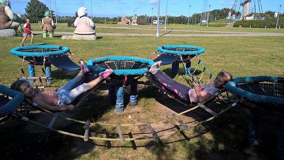 Grafika #5: Przedszkolaki w Gniewinie