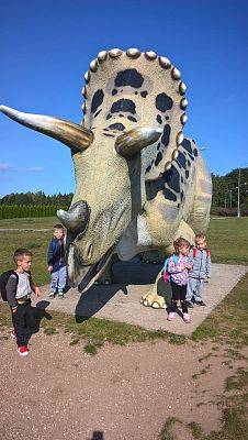 Grafika #2: Przedszkolaki w Gniewinie