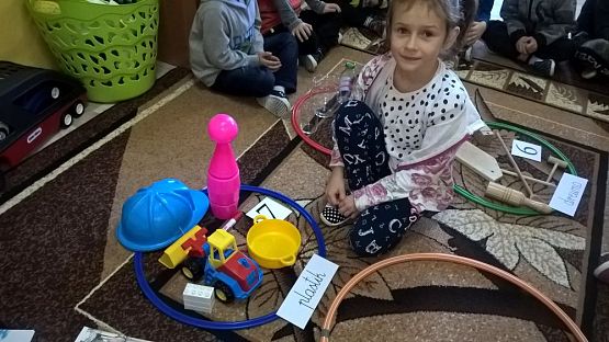 Grafika #2: Co z czego otrzymujemy?