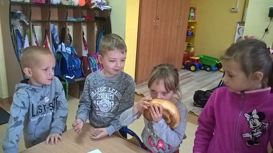 Grafika #6: Co z czego otrzymujemy?