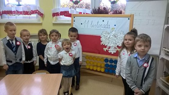 Grafika #0: 100-lecie odzyskania niepodległości przez Polskę