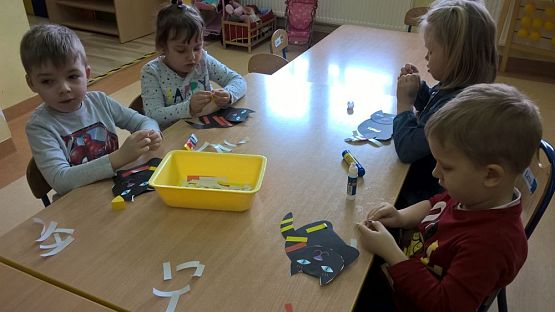 Grafika #1: W świecie zwierząt