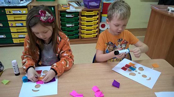 Grafika #0: Sposoby przedszkolaków na zimową nudę