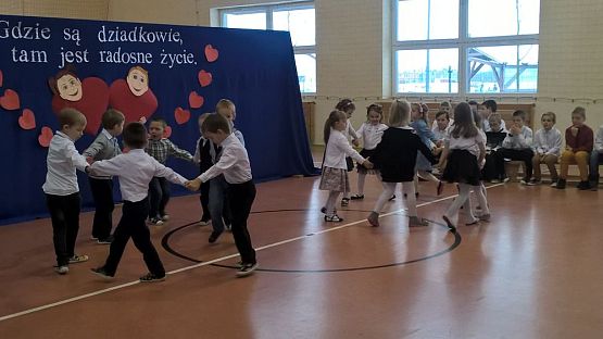 Grafika #2: Dzień Babci i Dziadka w zerówce