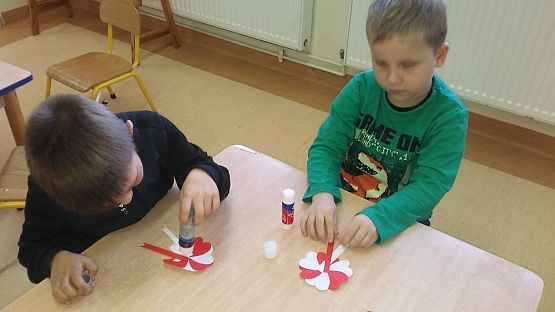 Grafika #1: Święto Niepodległości