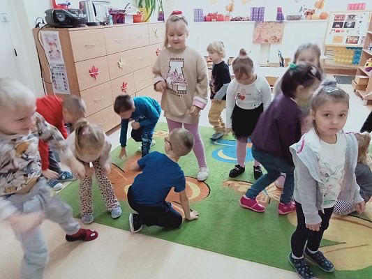 Grafika #4: Listopad w Oddziale Przedszkolnym