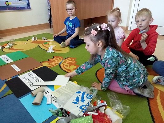 Grafika #5: Kwiecień w Oddziale Przedszkolnym