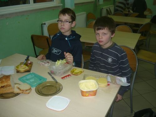 Grafika #4: Klasa piąta poznaje smak kaszubskich kanapek