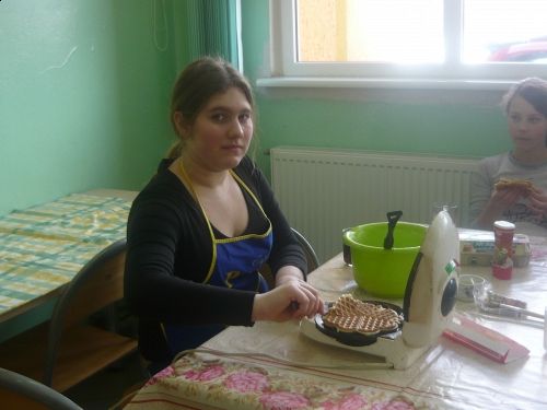 Grafika #11: Klasa czwarta i szósta piecze gofry