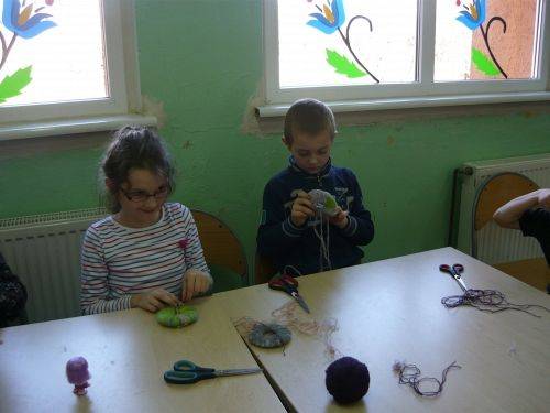 Grafika #0: Jak dawniej na Kaszubach robiono pompony?