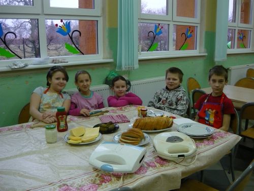 Grafika #0: Uwielbiane przez wszystkich kanapki na ciepło