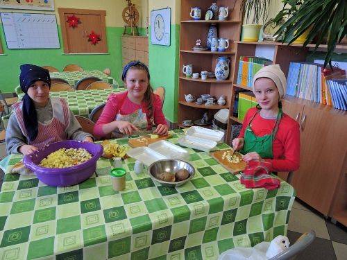 Grafika #0: Robimy tradycyjną kaszubską sałatkę