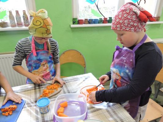 Grafika #1: Tradycyjna sałatka kaszubska