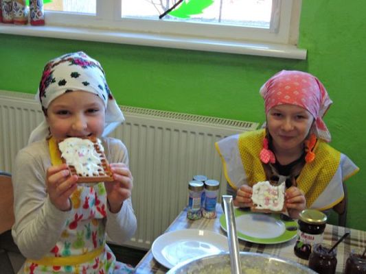 Grafika #7: Kulinarna przygoda w klasie III