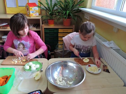 Grafika #4: Bardzo kaszubska sałatka w wykonaniu klasy I i II